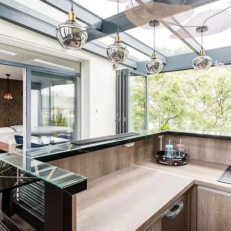 Karinflats Deluxe - The Cream Penthouse Apartmán