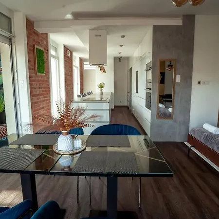 Karinflats Deluxe - The Cream Penthouse * Budapest
