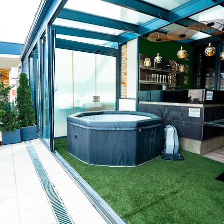 Karinflats Deluxe - The Cream Penthouse Daire Budapeşte